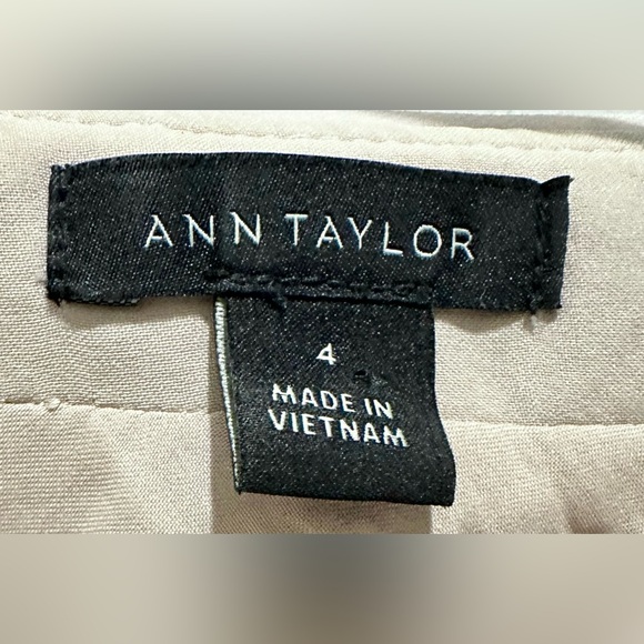 Ann Taylor Short Sleeve Pink Mini Sequin V-Neck Shift Dress - Picture 4 of 9